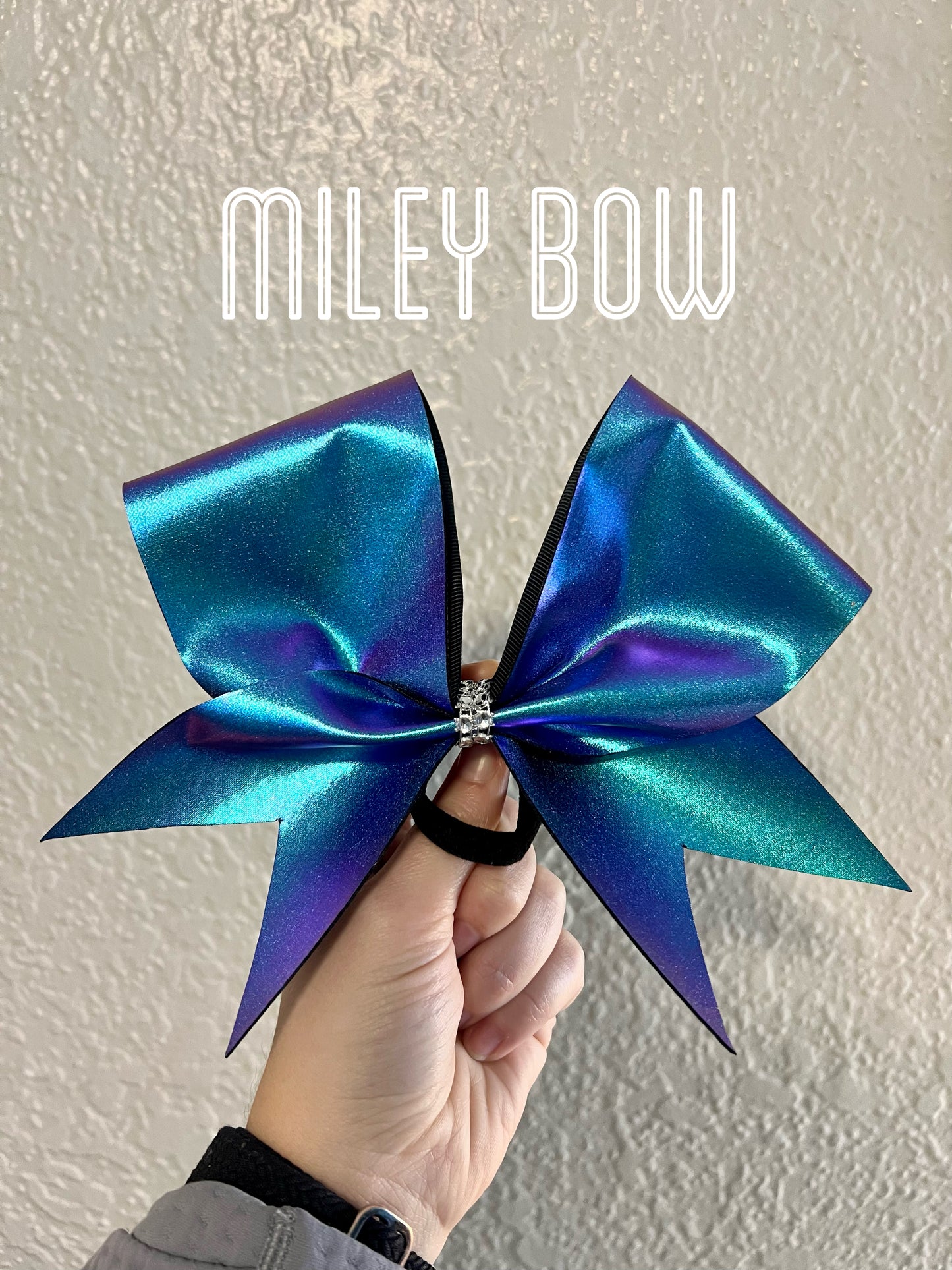 Miley Bow
